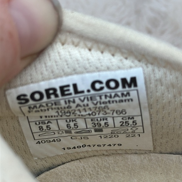 Sorel Cream Sneakers with Blue Highlights Size 8.5 - Picture 7 of 9